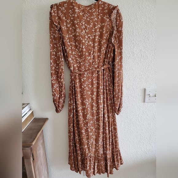 In-Loom Women's Floral Ruffle Wrap around  Midi Dress Size Large - Picture 10 of 13